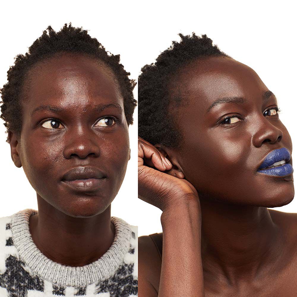 Stay Naked Weightless Liquid Foundation