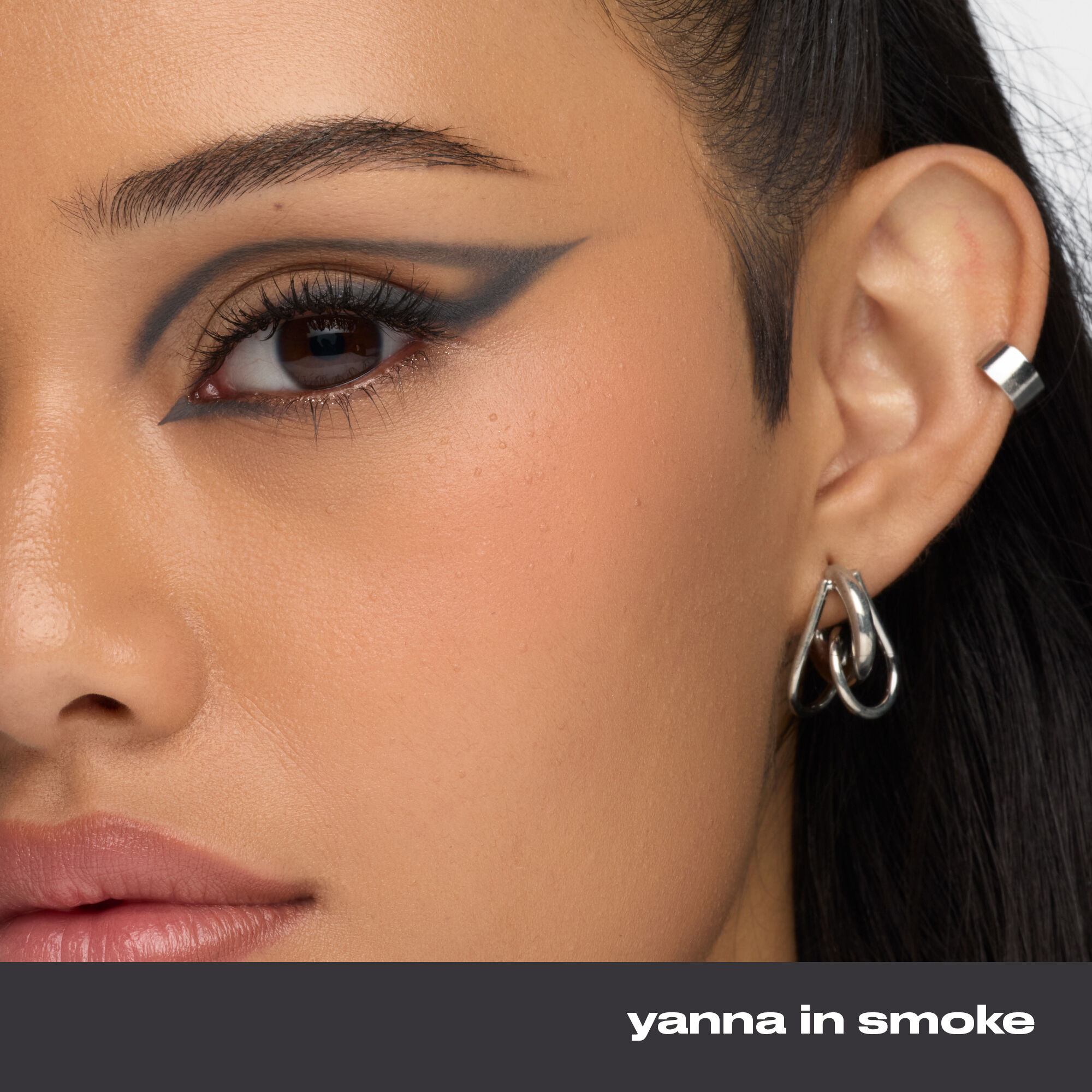 24/7 Glide-On Waterproof Eyeliner Pencil