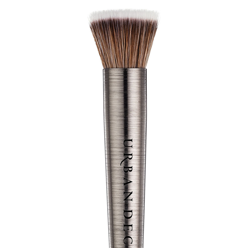 UD PRO Diffusing Highlighter Brush