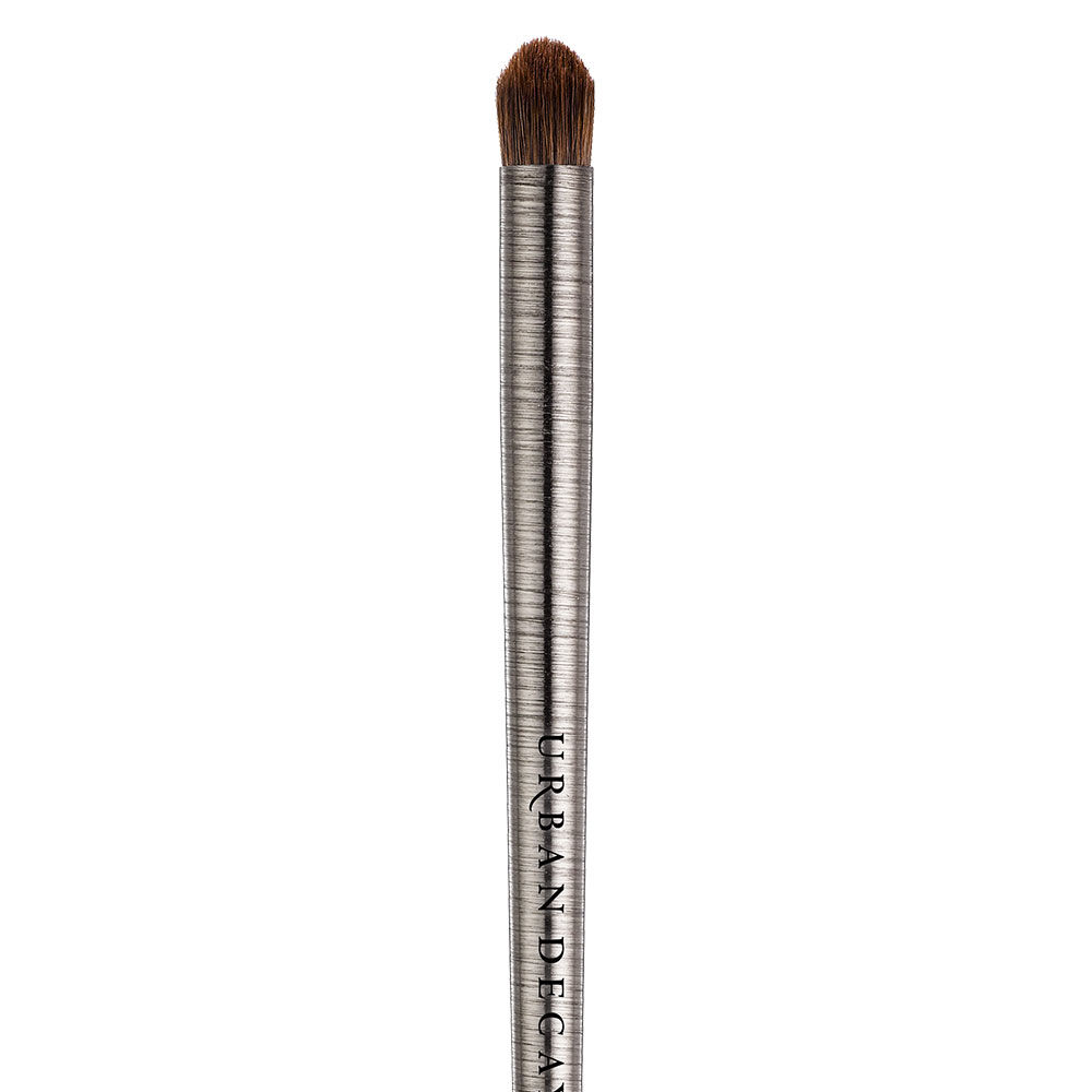 UD PRO Eyeshadow Contour Brush