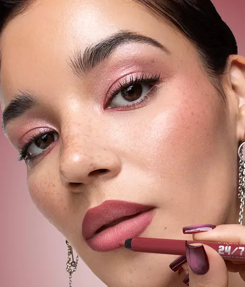 explore lip looks